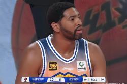 雷速体育网页版-新疆男篮扩大领先优势，晋级四强