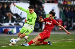 雷速体育直播官网-红牛莱比锡紧追领先者，势不可挡