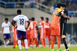 雷速体育比分官网直播-鲁能主场大胜深圳，保持保级位置，稳定表现