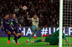 雷速体育官方-关于阿贾克斯2-0击溃皇家马德里，欧冠16强怀才不遇的信息