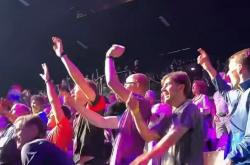 雷速体育电脑版官网-法国队完胜英格兰队，张本智和惊艳四座