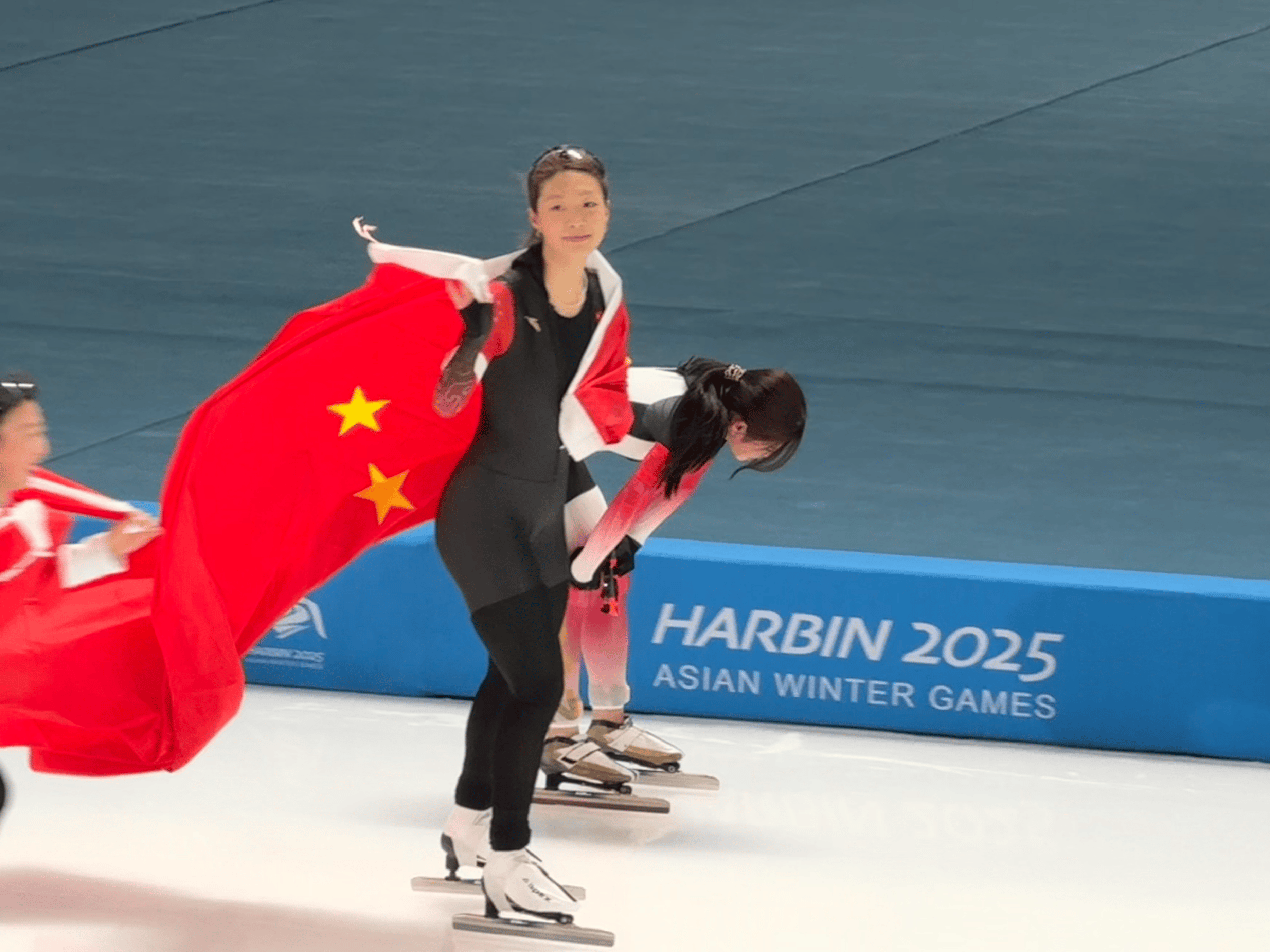 加拿大女子花样滑冰选手获得个人技巧金牌