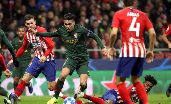 拜仁慕尼黑客场大捷,球队状态飙升备战接下来的比赛 拜仁慕尼黑客场大捷,球队状态飙升备战接下来的比赛