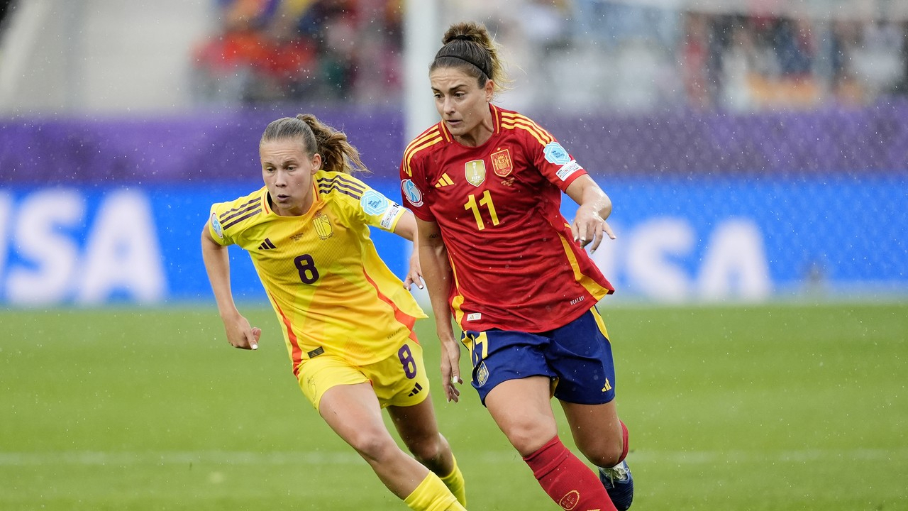 比利时女足在锦标赛中夺得胜利 比利时女足在锦标赛中夺得胜利