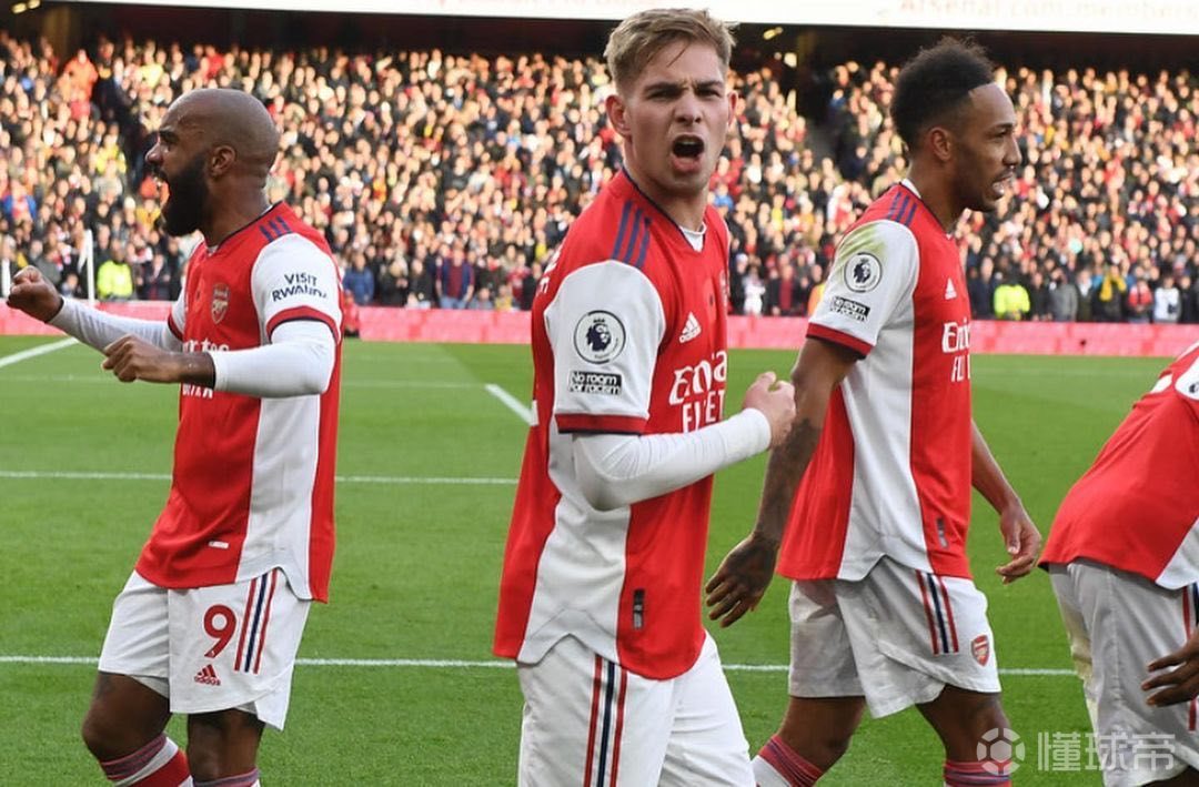 阿森纳击败沃特福德,保住欧战席位 阿森纳击败沃特福德,保住欧战席位