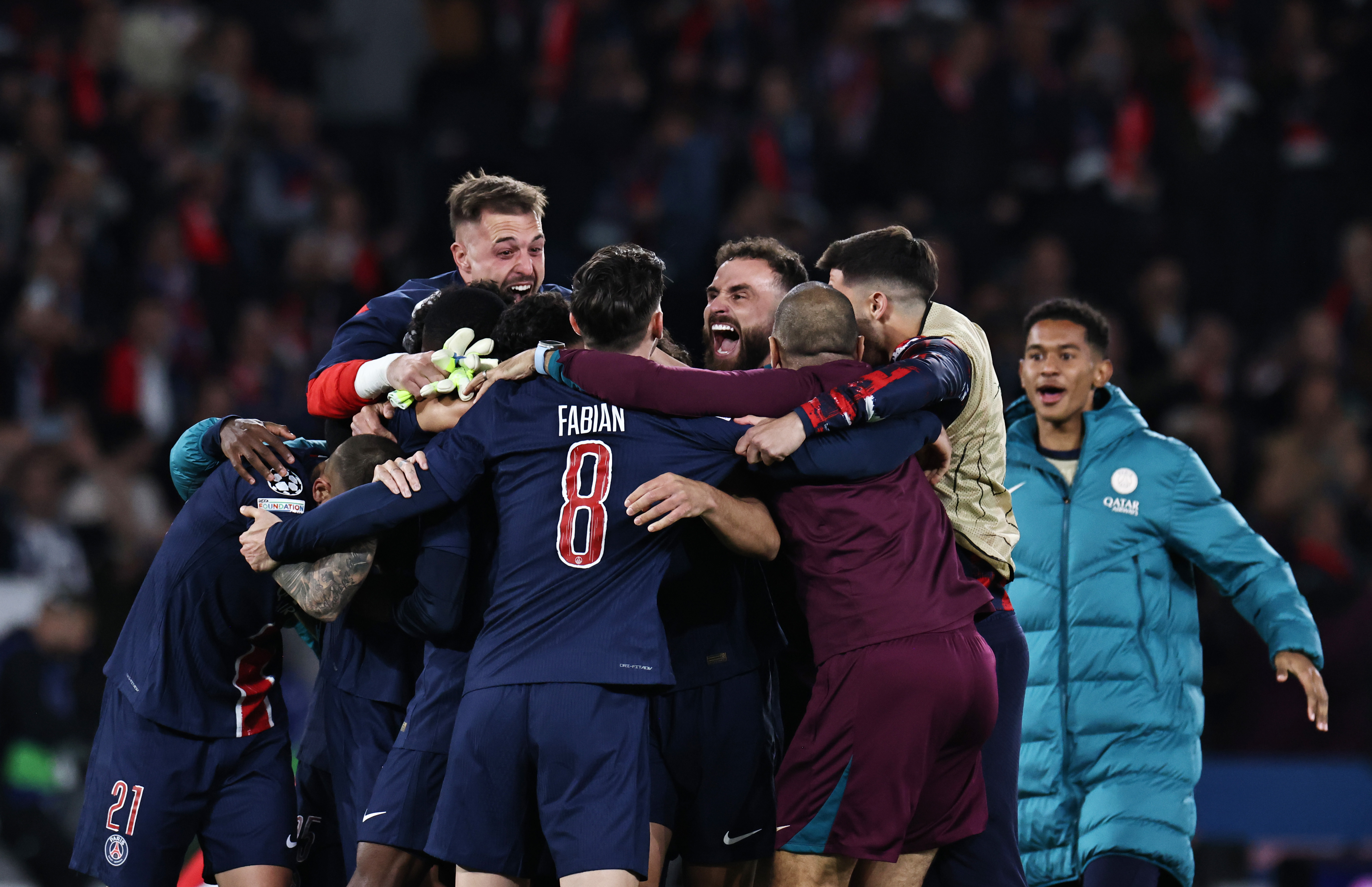 阿森纳击败沃特福德,保住欧战席位 阿森纳击败沃特福德,保住欧战席位