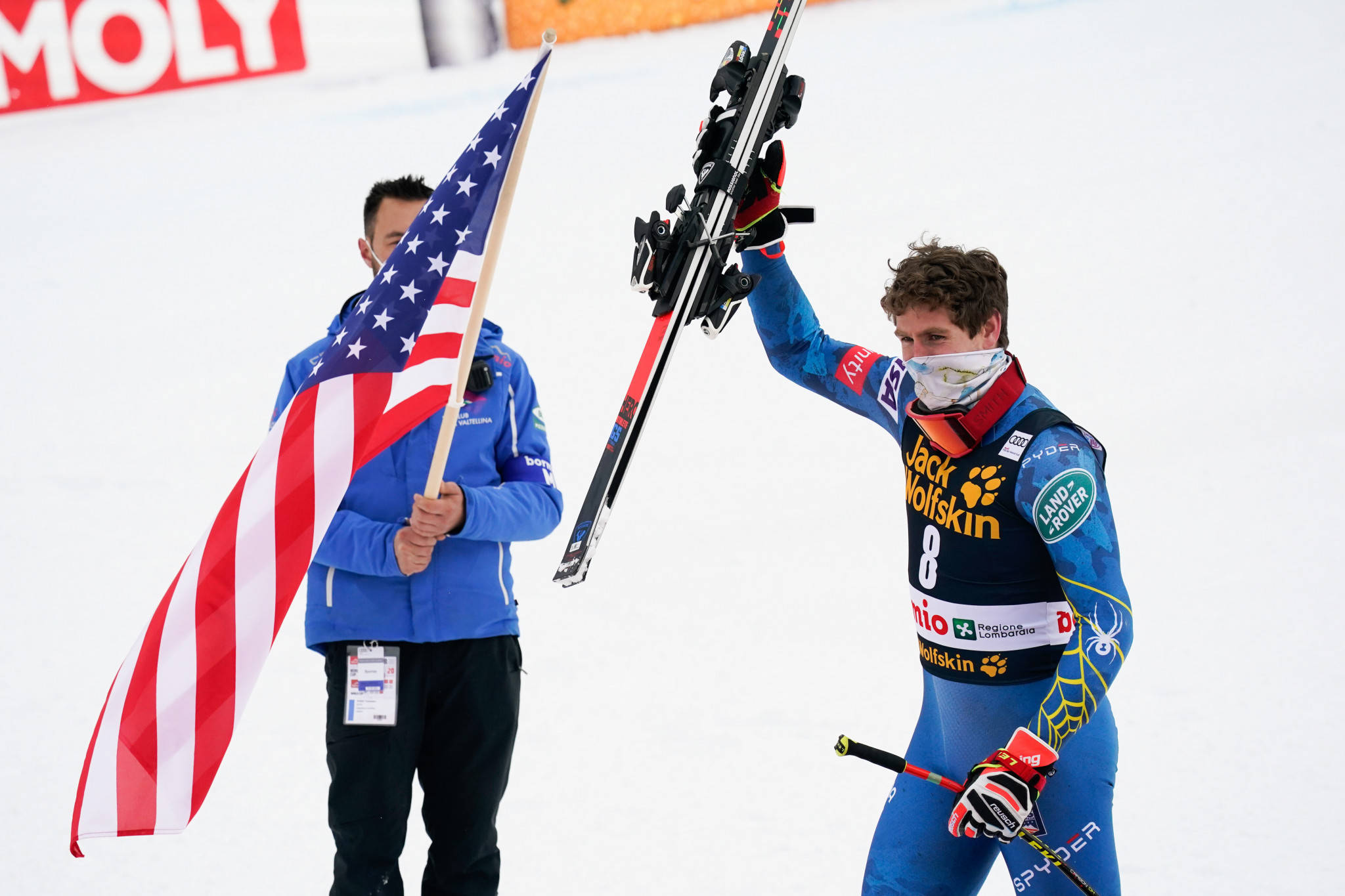 英格兰队翻盘奥地利队，波尔点燃赛场