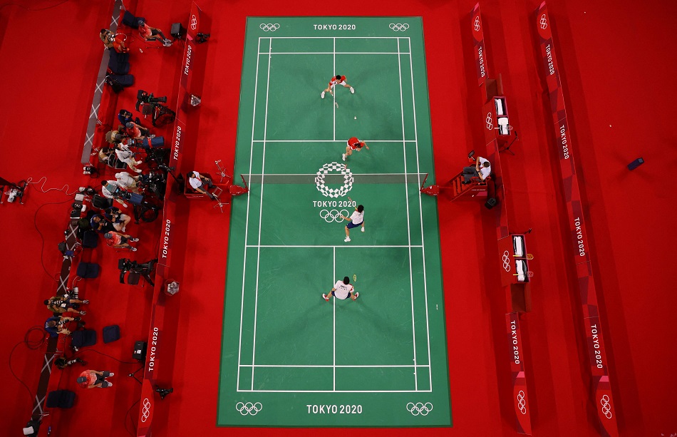 日本队绝杀中国队，黄鸭组合点燃赛场